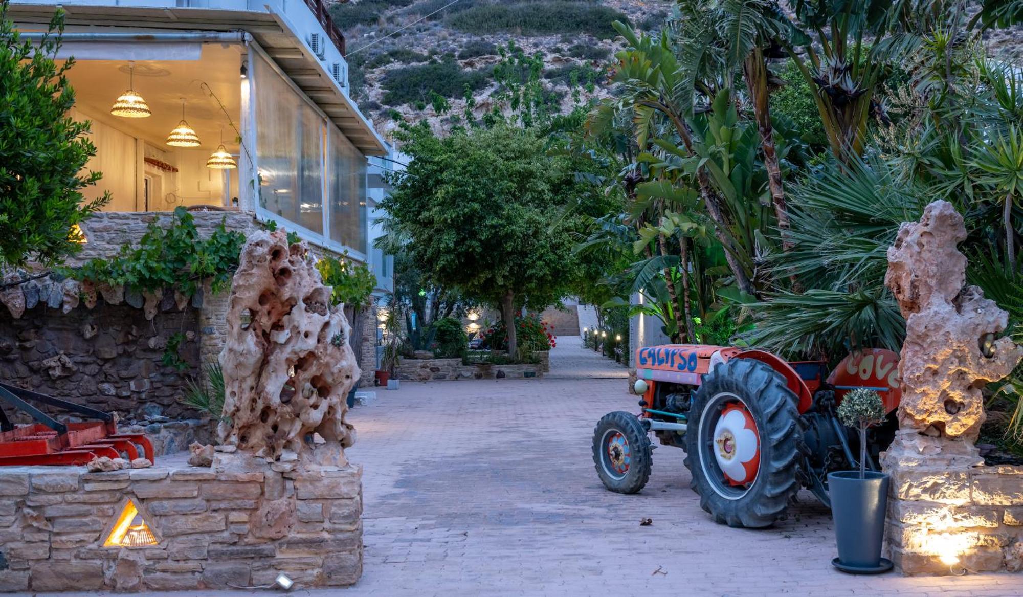 Calypso Hotel Matala Extérieur photo