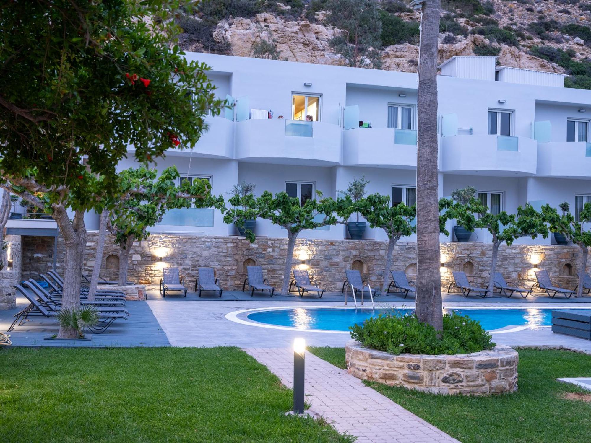 Calypso Hotel Matala Extérieur photo